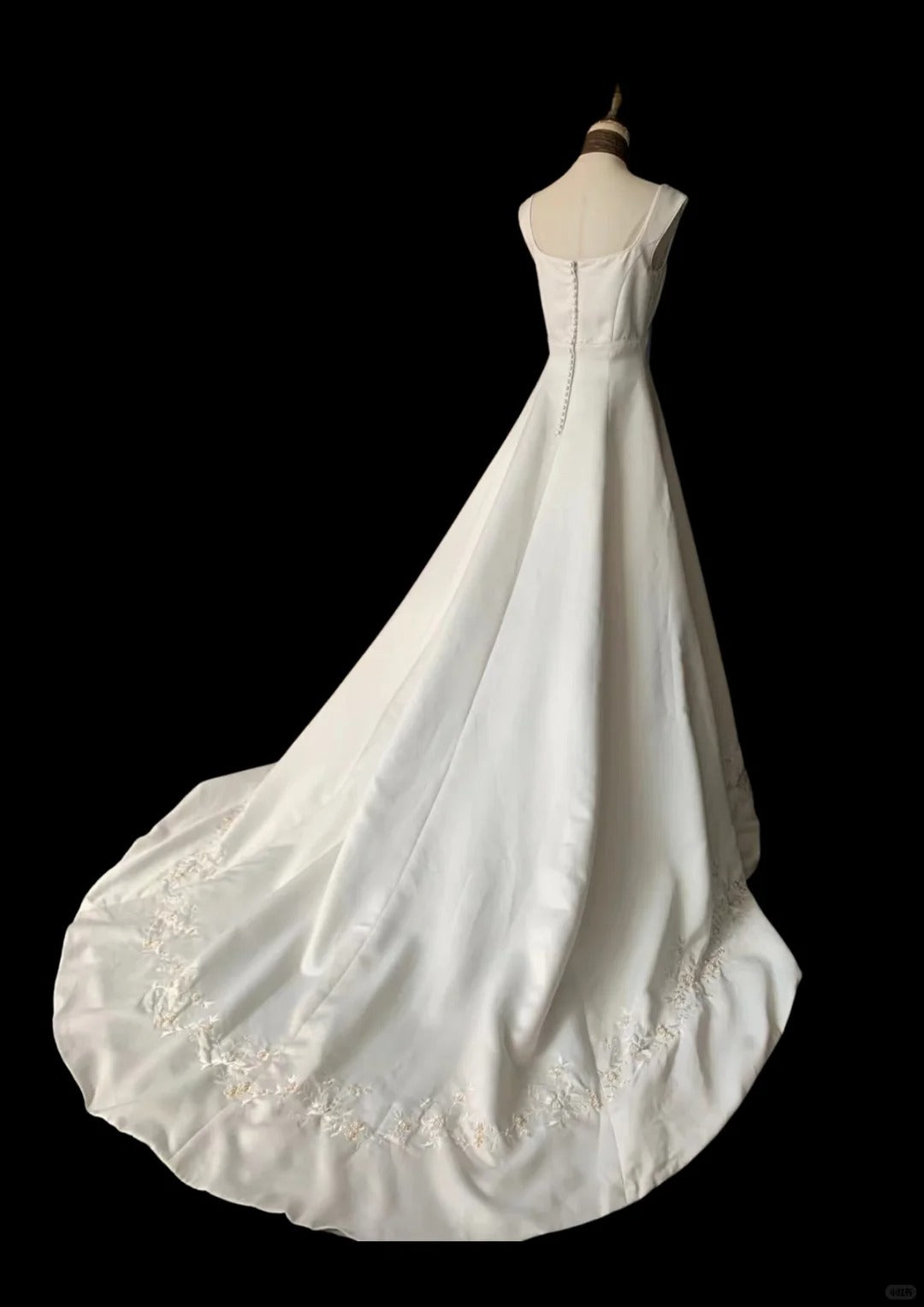 Vintage Elegant Ivory Square Neck Embroidered Satin Train Prom Dress Wedding Dress P4232