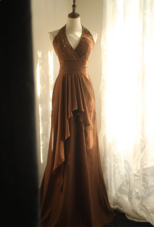 Elegantes braunes A-Linien-Chiffon-Abendkleid mit Neckholder P4238
