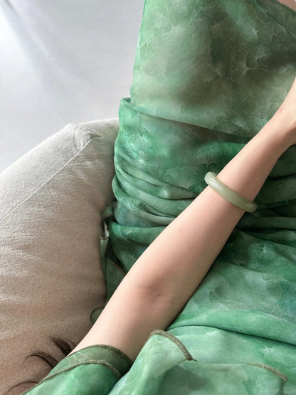 Elegantes dunkelgrünes Meerjungfrauen-Abendkleid mit Rüschen aus Chiffon P4024