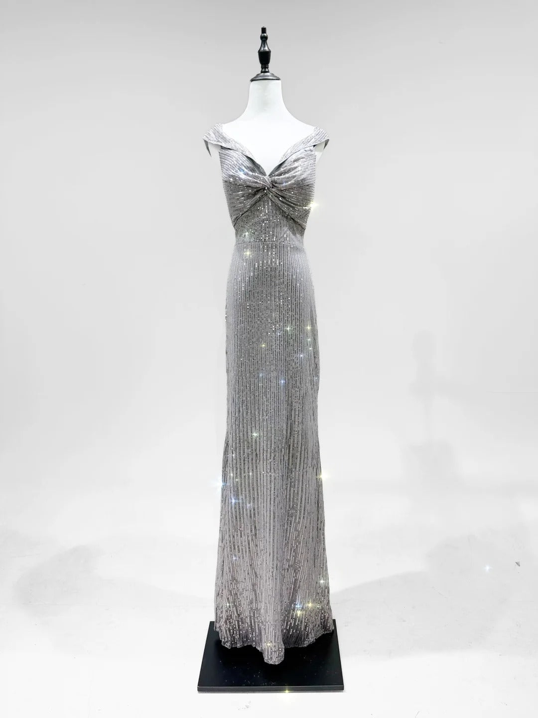 Elegantes graues Meerjungfrau-Abendkleid mit V-Ausschnitt und Pailletten, langes Ballkleid P4252
