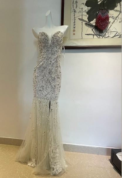 Luxuriöses und elegantes Meerjungfrauen-Abendkleid mit Herzausschnitt, Perlen, Strass und Spitze P4273