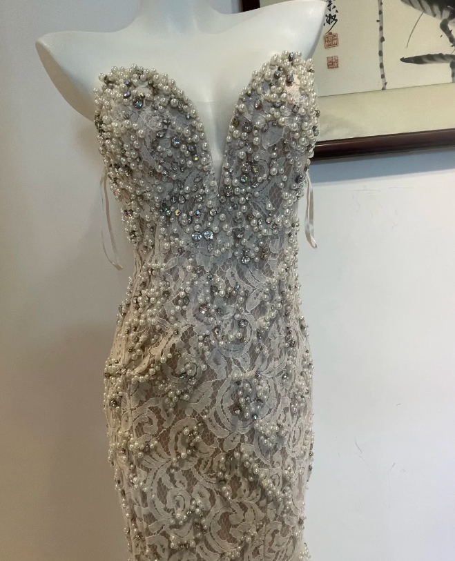 Luxuriöses und elegantes Meerjungfrauen-Abendkleid mit Herzausschnitt, Perlen, Strass und Spitze P4273