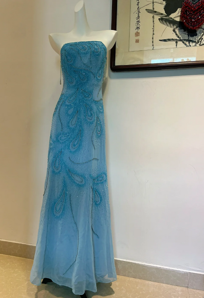 Wunderschönes blaues trägerloses A-Linien-Abendkleid aus Chiffon mit Perlen P4274