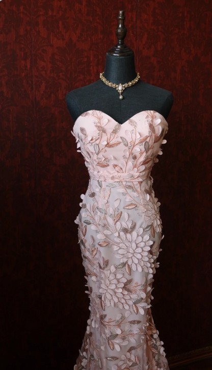 Süßes rosafarbenes Meerjungfrauen-Abendkleid mit Herzausschnitt, 3D-Blüten und Tüll, langes Ballkleid P4278