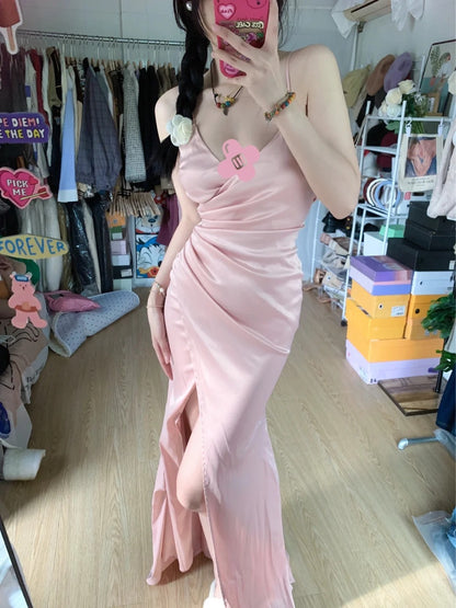 Süßes rosa Meerjungfrau-Abendkleid mit V-Ausschnitt, Spaghettiträgern, Satin und hohem Schlitz P4285