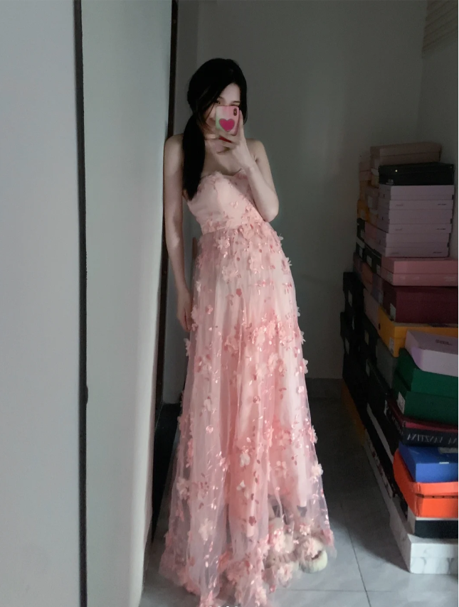 Süßes rosafarbenes trägerloses A-Linien-Abendkleid aus Tüll mit 3D-Blumenmuster, langes Ballkleid P4292