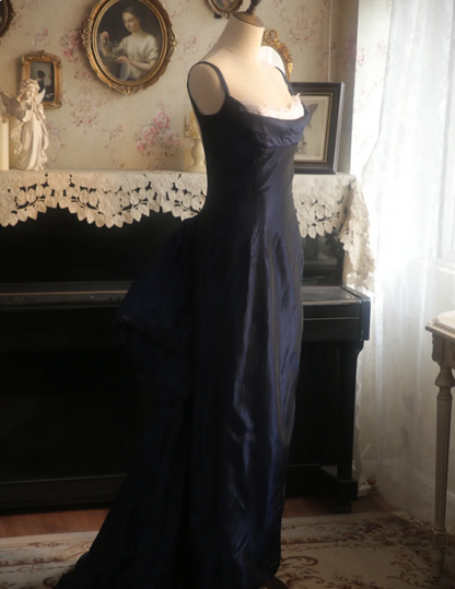 Vintage Marineblau Meerjungfrau Spaghettiträger U-Boot-Ausschnitt Rückenfrei Satin Schleppe Abschlussballkleid Abendkleid P4298