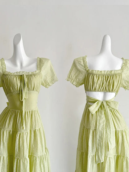 Robe de bal longue évasée vert clair à manches courtes et dos creux Robe de demoiselle d'honneur P4003