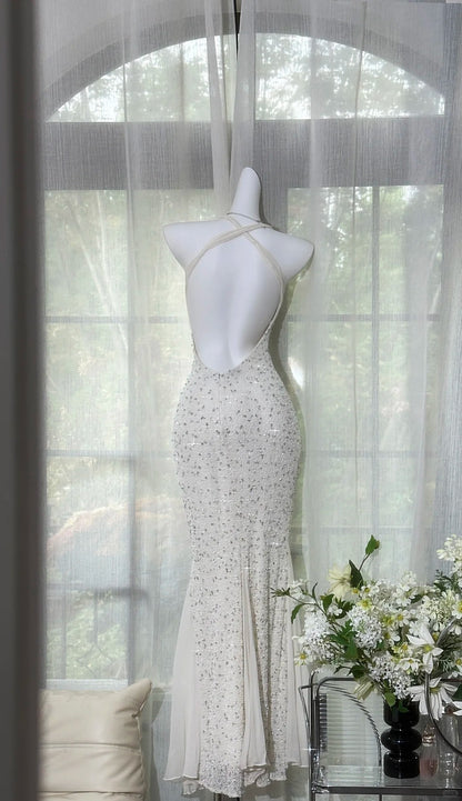 Glänzendes weißes trägerloses Meerjungfrauen-Abendkleid mit Schnürung und Pailletten aus Chiffon – langes Ballkleid P4031
