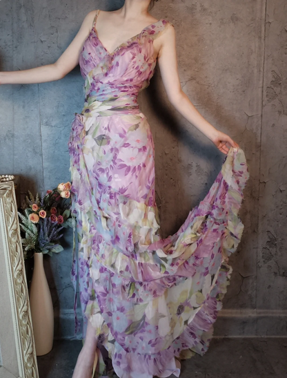 Französisch Romantisch Lila Geblümt V-Ausschnitt Rückfrei Mehrlagig Plissiert Chiffon Ballkleid Abendkleid P4312