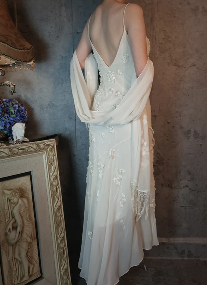 Elegantes elfenbeinfarbenes Meerjungfrauen-Abendkleid mit V-Ausschnitt, dünnen Trägern und 3D-Blumen aus Chiffon, lang, P4318