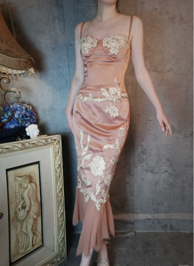 Elegantes pinkes Meerjungfrauen-Spaghettiträger-Kleid aus Satin mit Spitzenstickereien für Abschlussball/Abend P4320