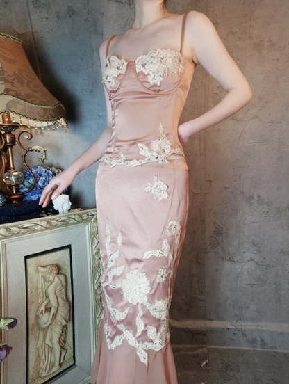 Elegantes pinkes Meerjungfrauen-Spaghettiträger-Kleid aus Satin mit Spitzenstickereien für Abschlussball/Abend P4320
