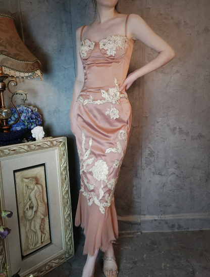 Elegantes pinkes Meerjungfrauen-Spaghettiträger-Kleid aus Satin mit Spitzenstickereien für Abschlussball/Abend P4320