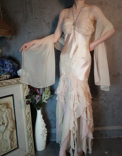Elegantes hellrosa Meerjungfrau Pailletten Geschichtetes Rüschen Satin Abschlussballkleid Abendkleid P4321