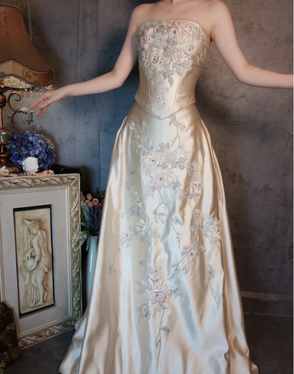 Vintage Champagner Gold A-Linie Trägerlos Bestickte Satin Schleppe Ballkleid Abendkleid P4324