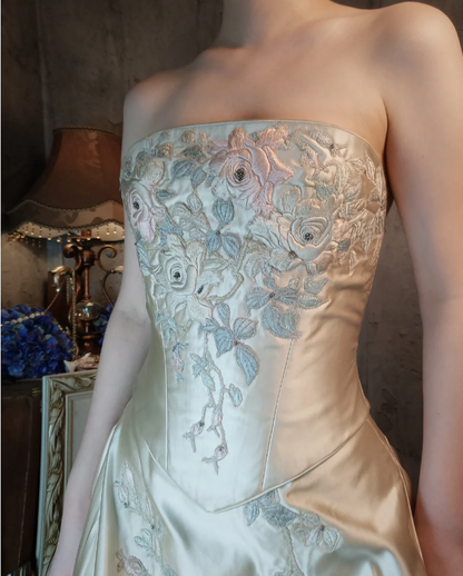 Vintage Champagner Gold A-Linie Trägerlos Bestickte Satin Schleppe Ballkleid Abendkleid P4324