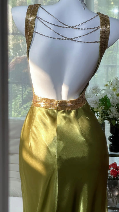 Elegantes olivgrünes Meerjungfrauen-Abendkleid mit V-Ausschnitt, rückenfrei, aus Satin, langes Ballkleid P4033