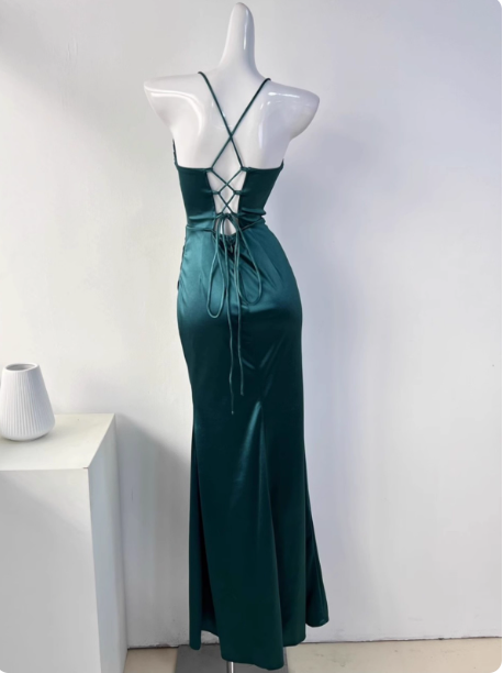 Simple Robe de bal longue en satin plissée à encolure croisée et fente, style sirène vert - Robe de soirée, Robe de demoiselle d'honneur P4331