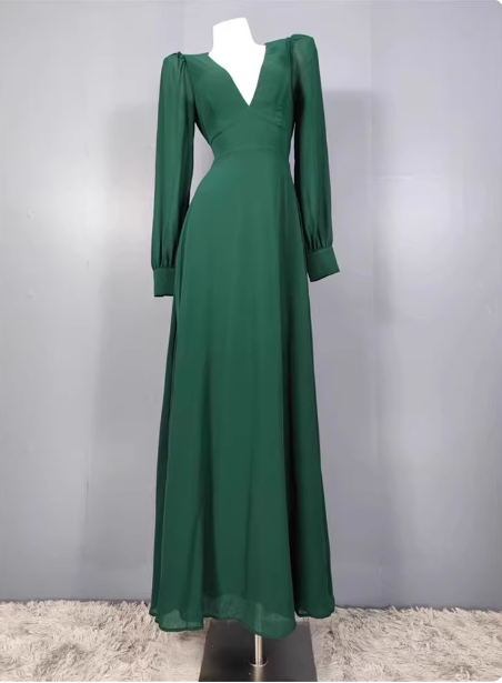 Elegantes, tiefgrünes A-Linien-Abendkleid aus Chiffon mit V-Ausschnitt, langen Ärmeln und rückenfreiem Design, P4332