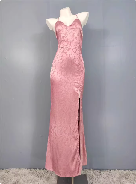Süßes rosa Meerjungfrau-Abendkleid mit überkreuzten Bändern, Stickereien, Satin und Schlitz P4333