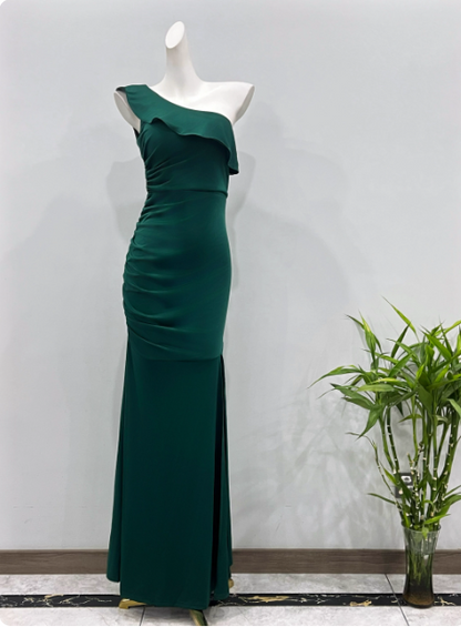 Elegantes smaragdgrünes Meerjungfrauen-Abendkleid mit One-Shoulder-Rüschen und Schlitz aus Satin, langes Ballkleid P4337