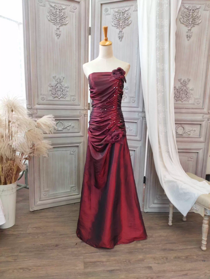 Elegantes Vintage Burgund Trägerloses Gerafftes Satin Langes Ballkleid Abendkleid P4351