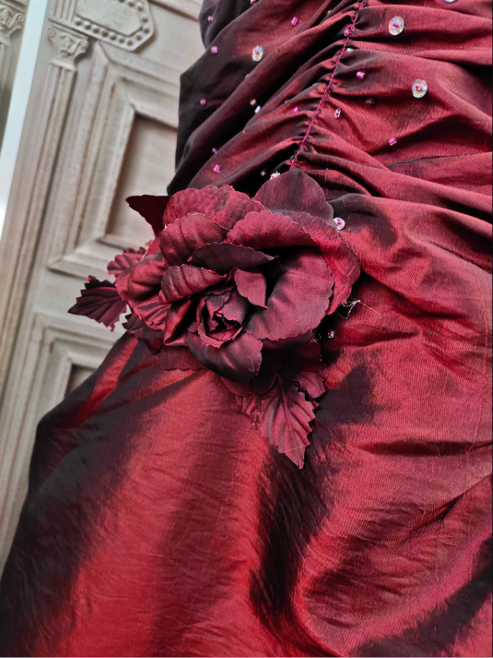 Elegantes Vintage Burgund Trägerloses Gerafftes Satin Langes Ballkleid Abendkleid P4351