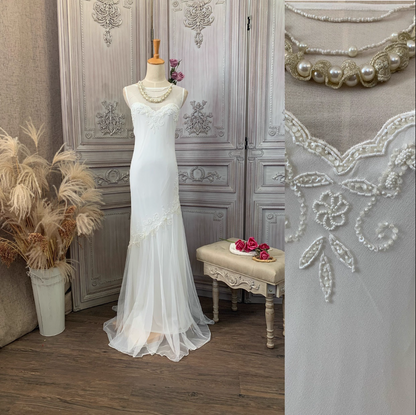 Elegantes weißes Meerjungfrauen-Abendkleid aus Chiffon mit Perlen ohne Ärmel P4352