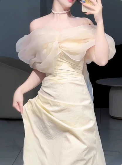 Süßes Cremegelb A-Linie Carmen-Ausschnitt Schleifenverziert Hoher Schlitz Satin Langes Ballkleid Abendkleid P4360