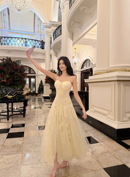 Süße Creme Aprikose A-Linie Spaghettiträger Spitze Tüll Langes Ballkleid Abendkleid P4365