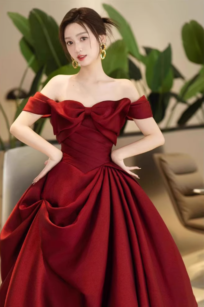 Elegantes burgunderrotes A-Linien-Off-Shoulder-Abendkleid aus Satin mit Schleifen-Verzierung P4366