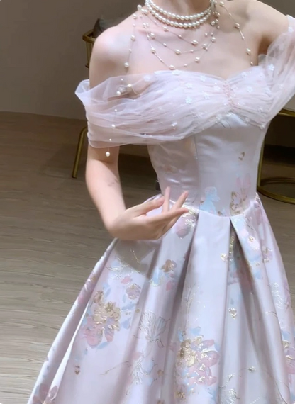 Verträumtes lavendelgrau-rosa A-Linien-Off-Shoulder-Ballkleid aus bedrucktem Satin, langes Abschlussballkleid, Abendkleid P4370