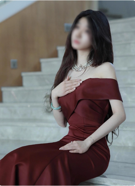 Elegantes weinrotes Meerjungfrauen-Off-Shoulder-Satin-Abendkleid P4376