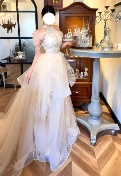 Prinzessin A-Linie Neckholder Pailletten bestickte gestufte Tüll langes Ballkleid Abendkleid P4377