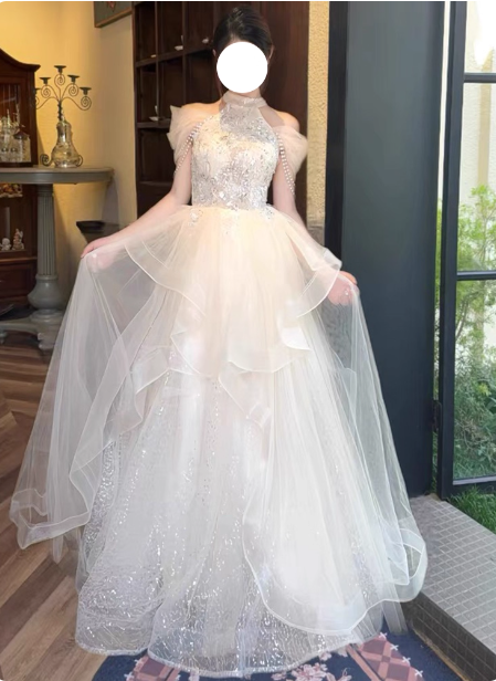 Prinzessin A-Linie Neckholder Pailletten bestickte gestufte Tüll langes Ballkleid Abendkleid P4377