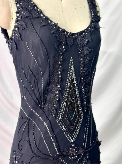 Vintage Eleganter Schwarzer Meerjungfrauen-Abendkleid mit asymmetrischem Saum und Perlenverzierung aus Chiffon P4383