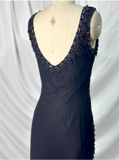 Vintage Eleganter Schwarzer Meerjungfrauen-Abendkleid mit asymmetrischem Saum und Perlenverzierung aus Chiffon P4383