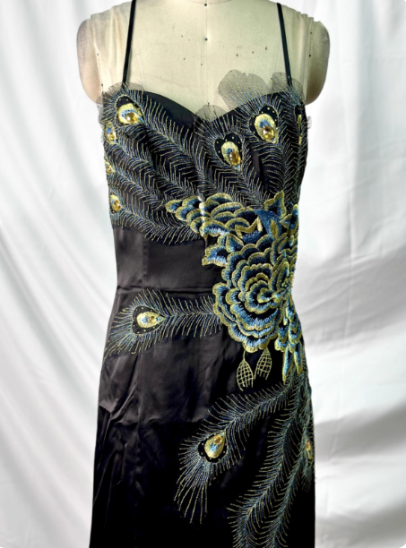 Vintage Schwarzes Pfauenfeder Besticktes Schmal Geschnittenes Satin Langes Ballkleid Abendkleid P4384