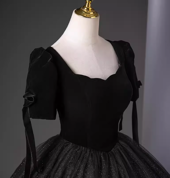 Vintage Black Puff Sleeve Velvet Shimmer Tulle Ball Gown Evening Dress Sweet 16 Dress P4397