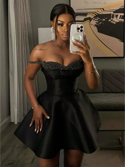 Sexy Strap Sweetheart Neck Black A-Line Birthday Dress Homecoming Dress P3631
