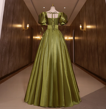 Vintage olivgrünes, langes Abendkleid aus Satin mit tiefem V-Ausschnitt und Puffärmeln P4409