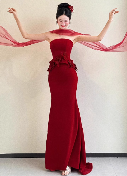 Elegantes burgunderrotes Meerjungfrauen-Trägerkleid mit 3D-Blumen-Satin-Schleppe, Ballkleid, Abendkleid P4429