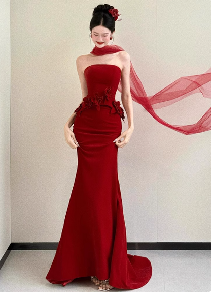 Elegantes burgunderrotes Meerjungfrauen-Trägerkleid mit 3D-Blumen-Satin-Schleppe, Ballkleid, Abendkleid P4429