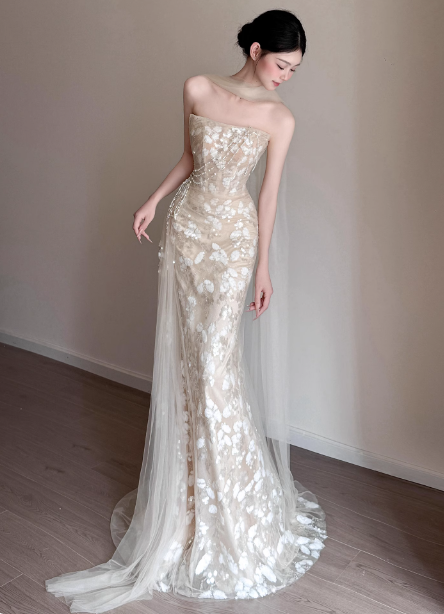 Elegantes Meerjungfrauen-Champagner-Trägerloses Blüten-Tüll-Langes Ballkleid Abendkleid P4432