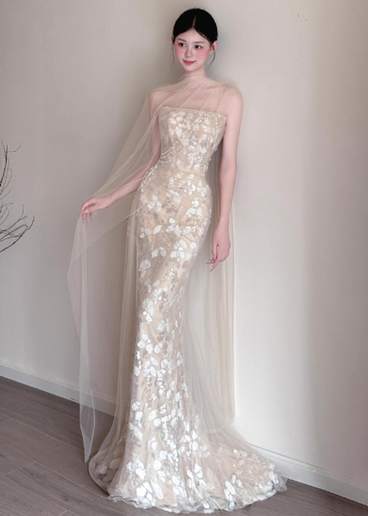 Elegantes Meerjungfrauen-Champagner-Trägerloses Blüten-Tüll-Langes Ballkleid Abendkleid P4432