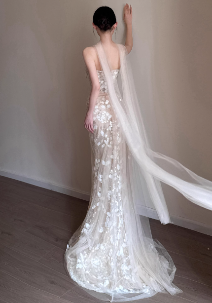 Elegantes Meerjungfrauen-Champagner-Trägerloses Blüten-Tüll-Langes Ballkleid Abendkleid P4432