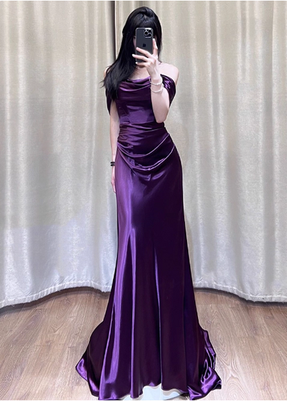 Sexy Dunkellila Meerjungfrauen-Abendkleid aus Satin, schulterfrei, langes Ballkleid P4434