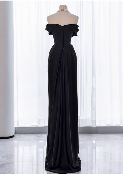 Elegantes, schwarzes, tailliertes, schulterfreies Satin-Ballkleid Abendkleid P4437