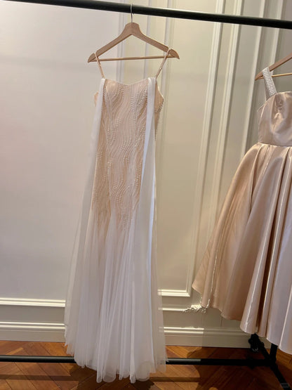 Elegantes A-Linien-Träger-Perlen-Tüll-langes Ballkleid Abendkleid P4045